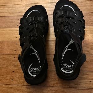 Abeo soft leather sandals. Size 10. Great condition. No flaws.